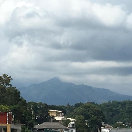 281 Kandy City Hostel & Rooms Deiyannewela Dış mekan fotoğraf